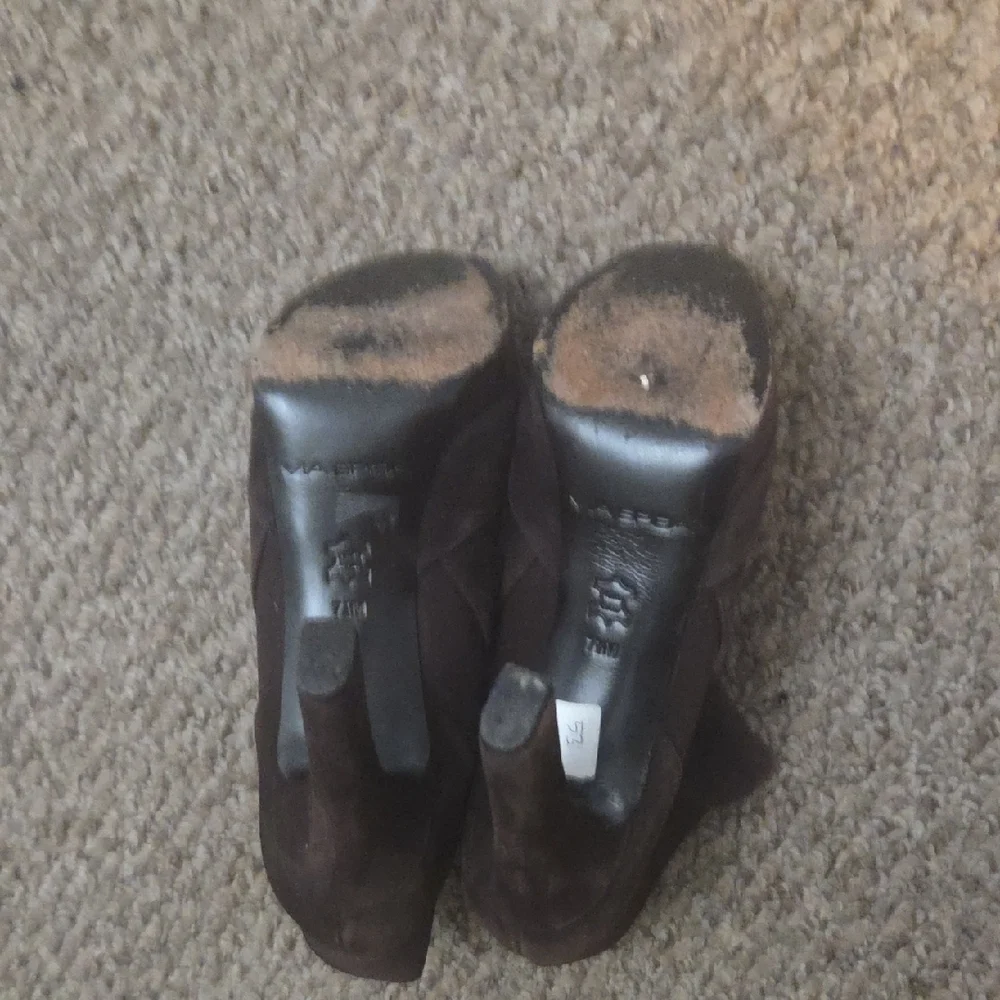 Chic Dark Brown Ankle Booties - Picture 7 of 7